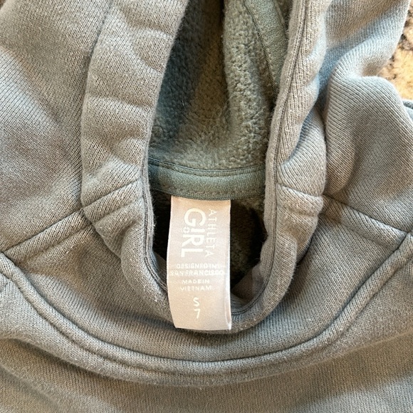 EUC Athleta Girls Hoodie Sz S (7) - Picture 3 of 5